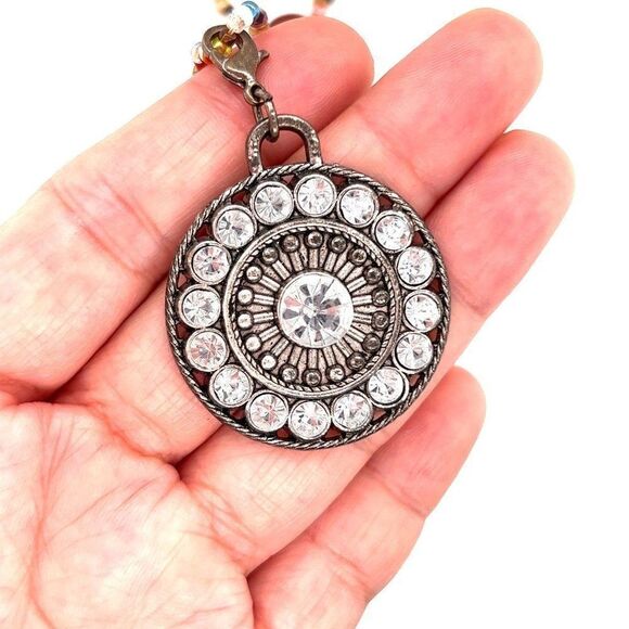 Crystal Stone Necklace - Picture 2 of 4